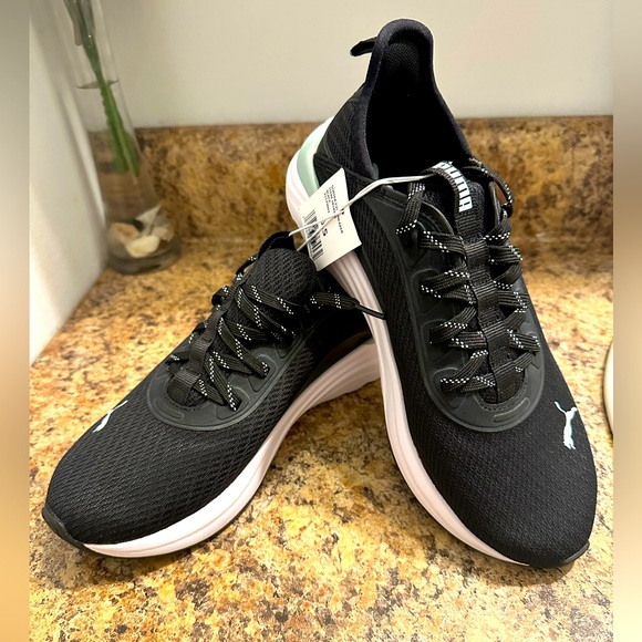 Puma Womens  Black Running Shoes